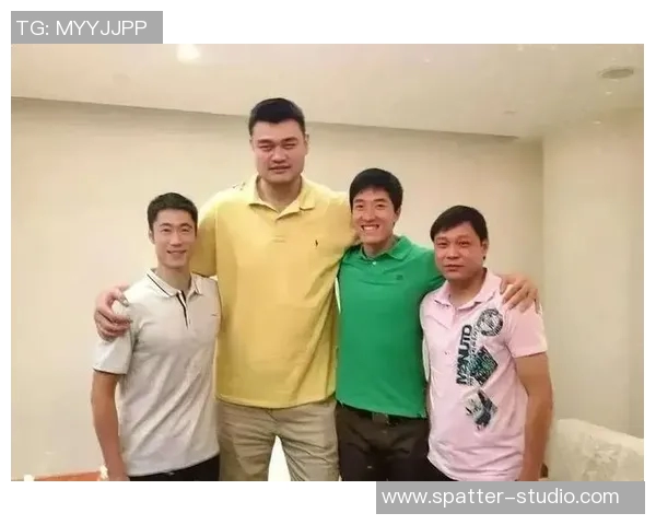 姚明与足球巨星同台竞技展现体育跨界魅力与友谊之光